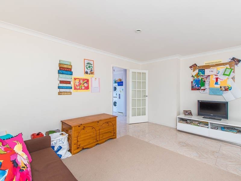31 Kaufman Ave, Ocean Reef WA 6027
