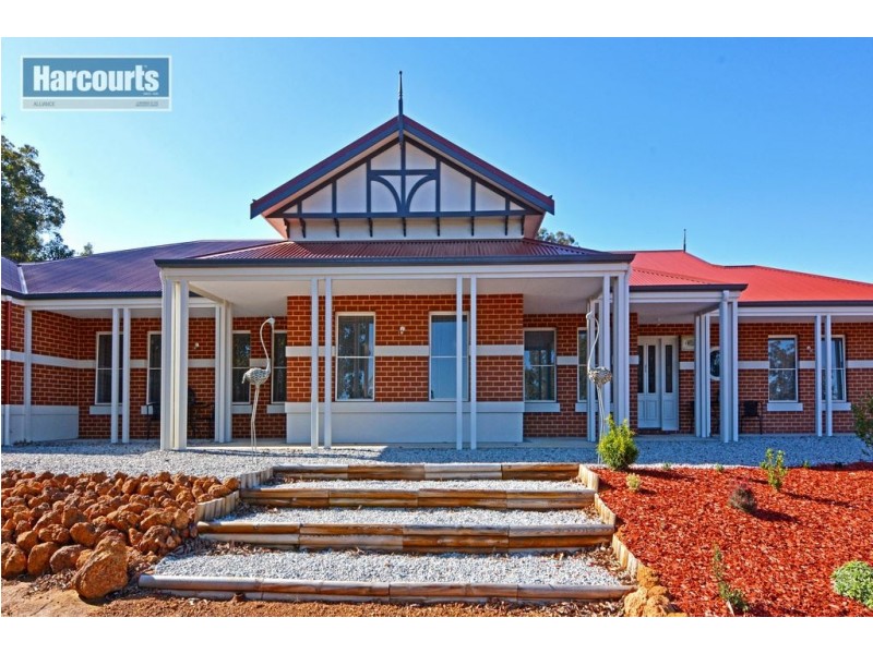 184 Wisteria Way, Chittering WA 6084