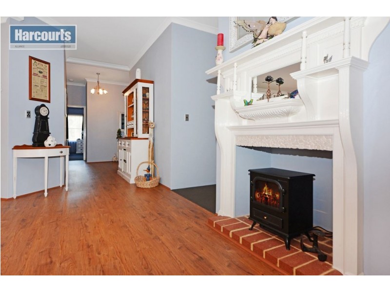 184 Wisteria Way, Chittering WA 6084