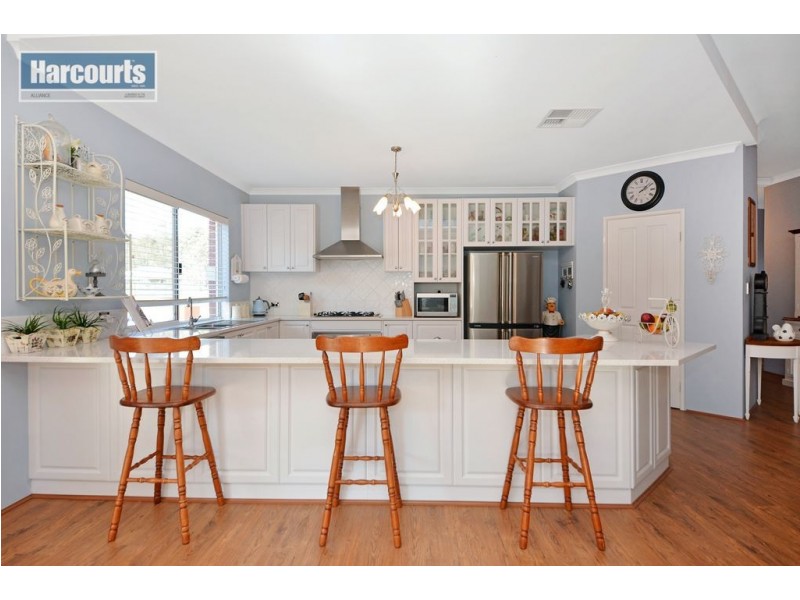 184 Wisteria Way, Chittering WA 6084