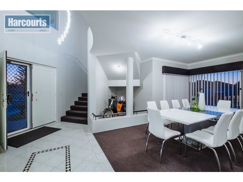 3 Oakwood Court, Currambine WA 6028