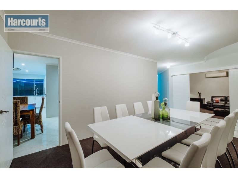 3 Oakwood Court, Currambine WA 6028