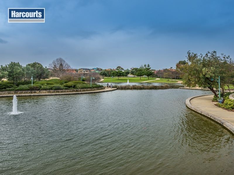 1387/20 Serena Way, Iluka WA 6028