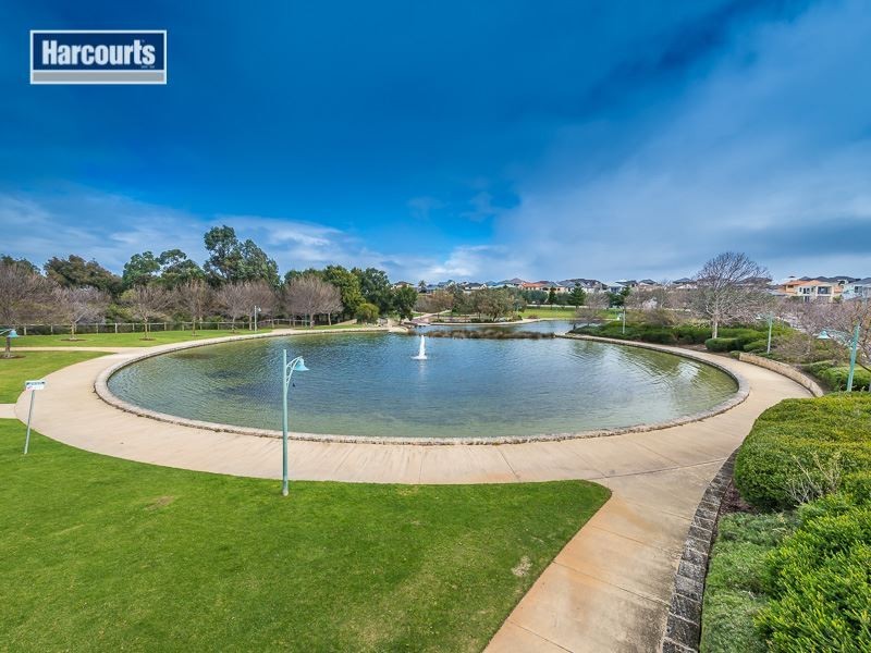 1387/20 Serena Way, Iluka WA 6028