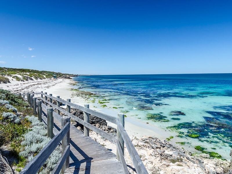 1387/20 Serena Way, Iluka WA 6028