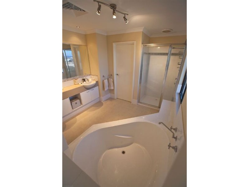 5 Cobia Vista, Yanchep WA 6035