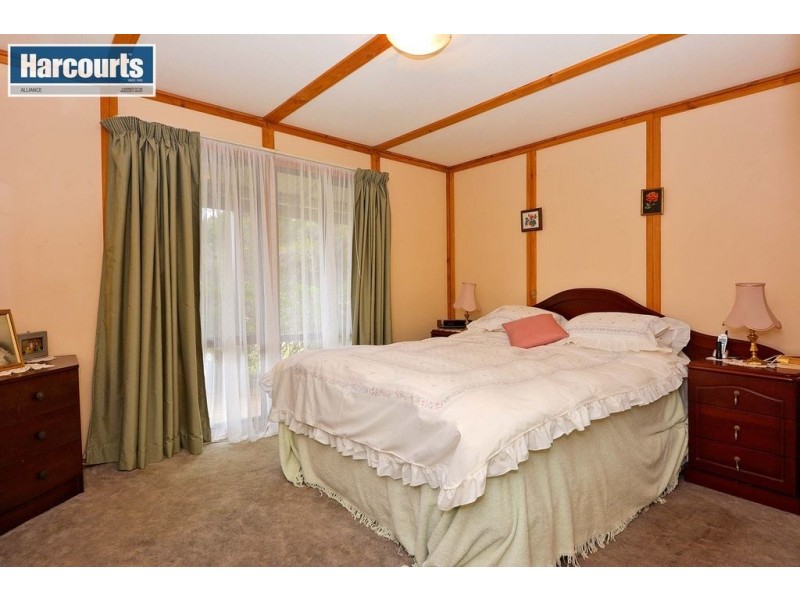 235 McLennan Drive, Nowergup WA 6032