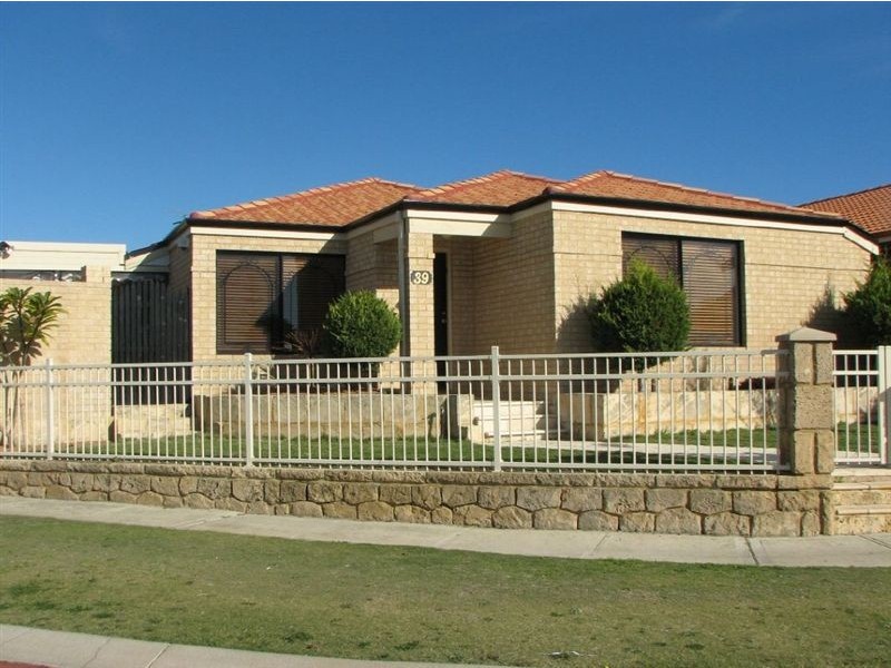39 Kin Bay Entrance, Mindarie WA 6030