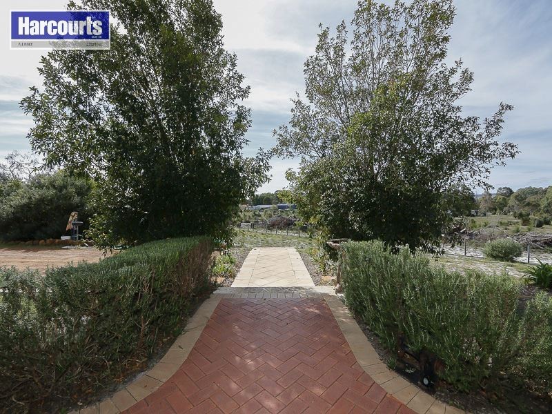 30 Bagley Street, Muchea WA 6501