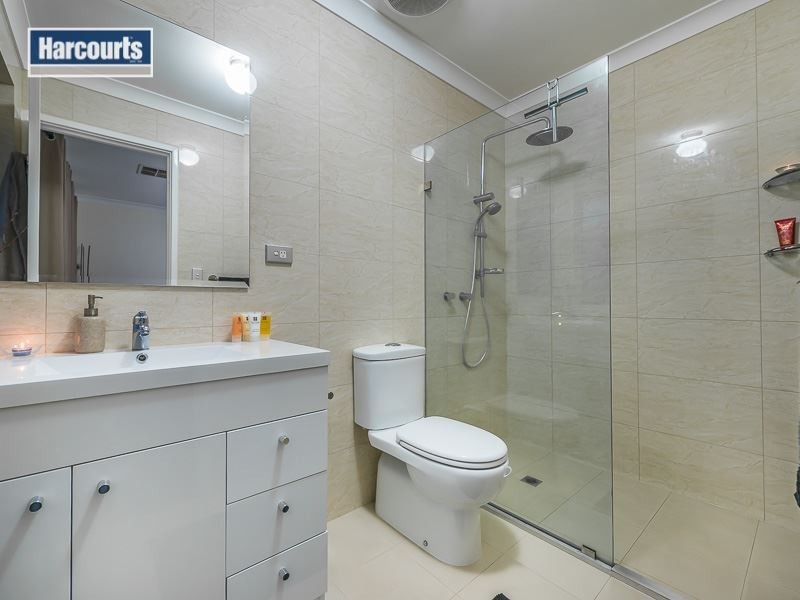6 Nandina Close, Ballajura WA 6066