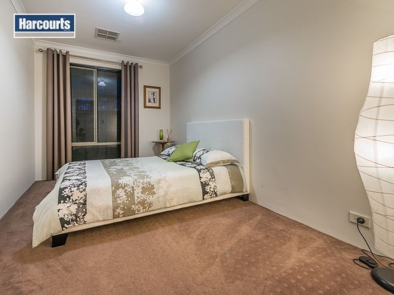 6 Nandina Close, Ballajura WA 6066