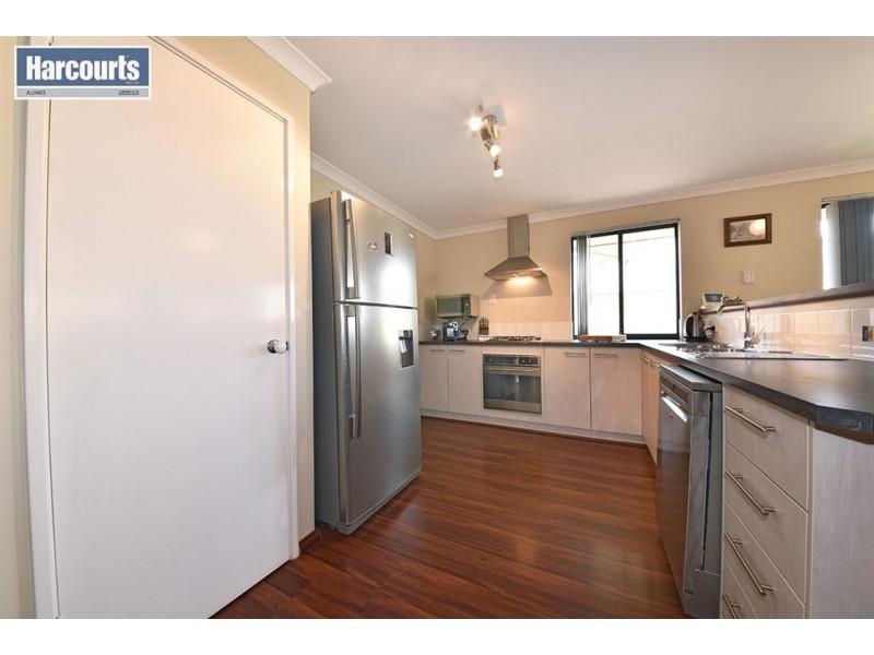 12 Rometta Way, Sinagra WA 6065