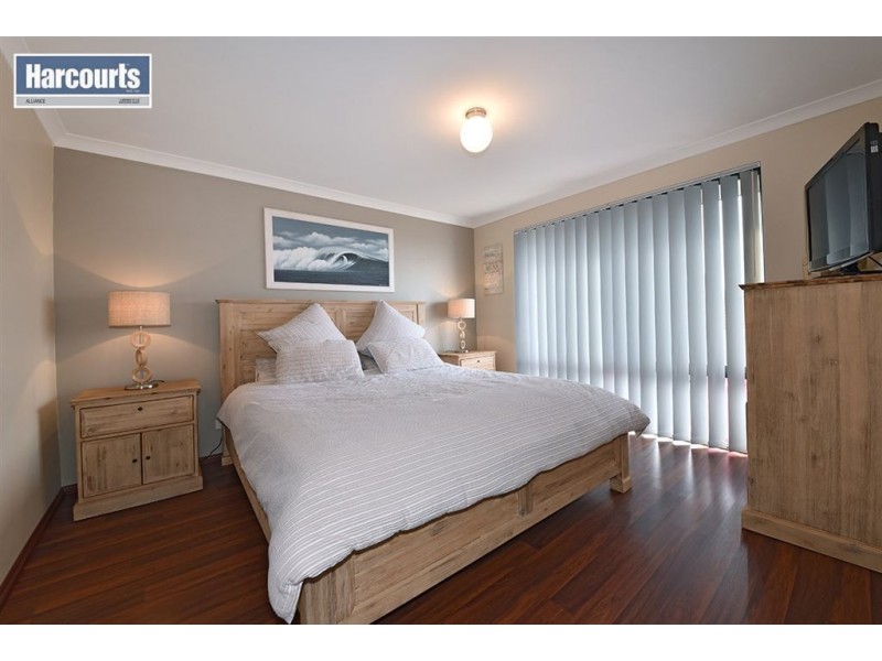 12 Rometta Way, Sinagra WA 6065