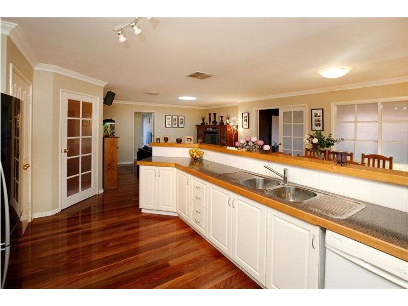 5 Glespin Cove, Kinross WA 6028