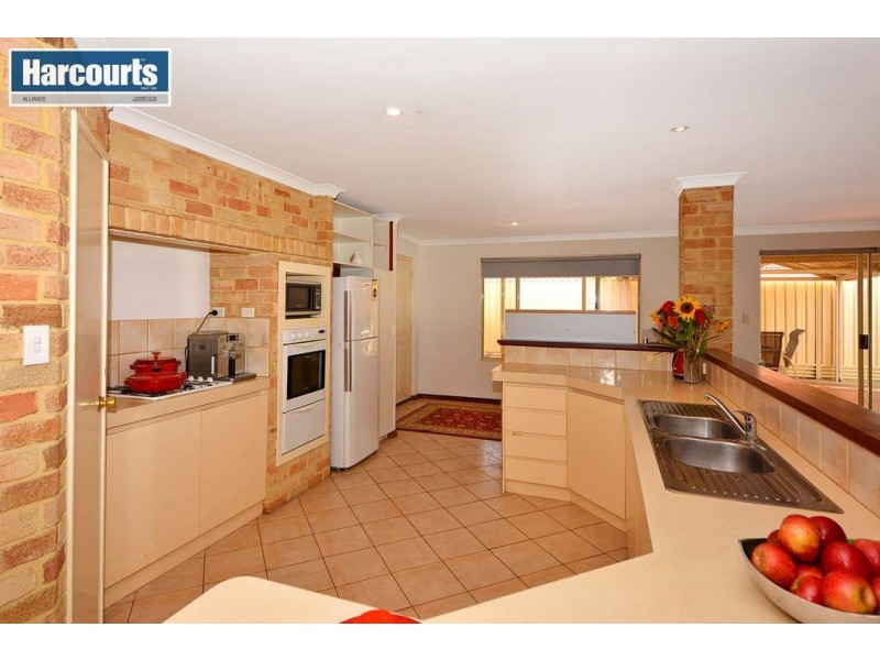 10 Geoff Russell Avenue, Kinross WA 6028