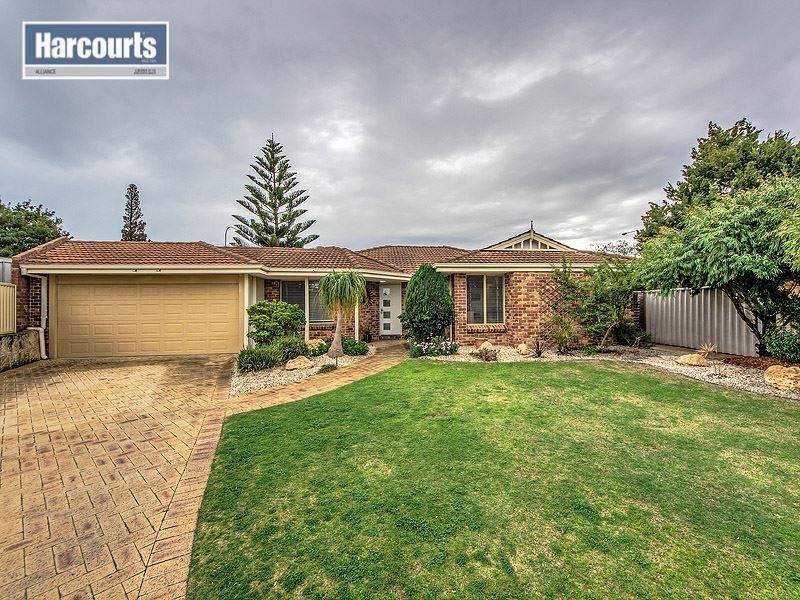 37 Highlander Place, Currambine WA 6028