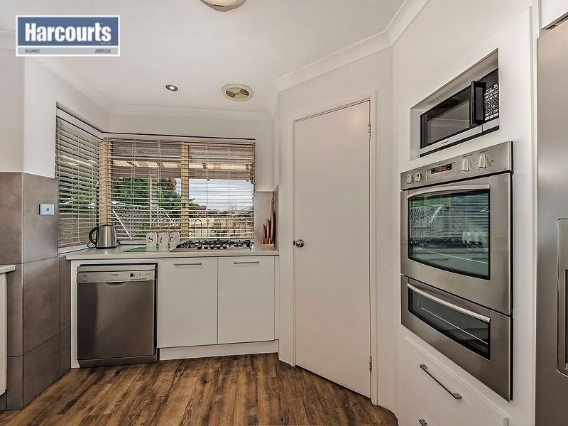 37 Highlander Place, Currambine WA 6028