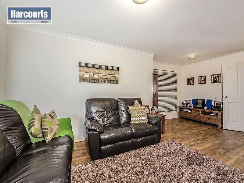 37 Highlander Place, Currambine WA 6028
