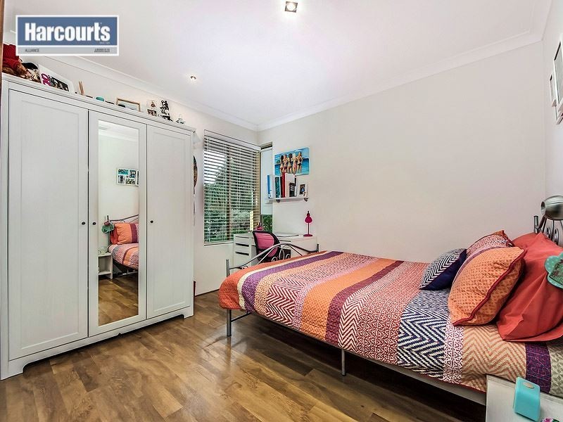 37 Highlander Place, Currambine WA 6028