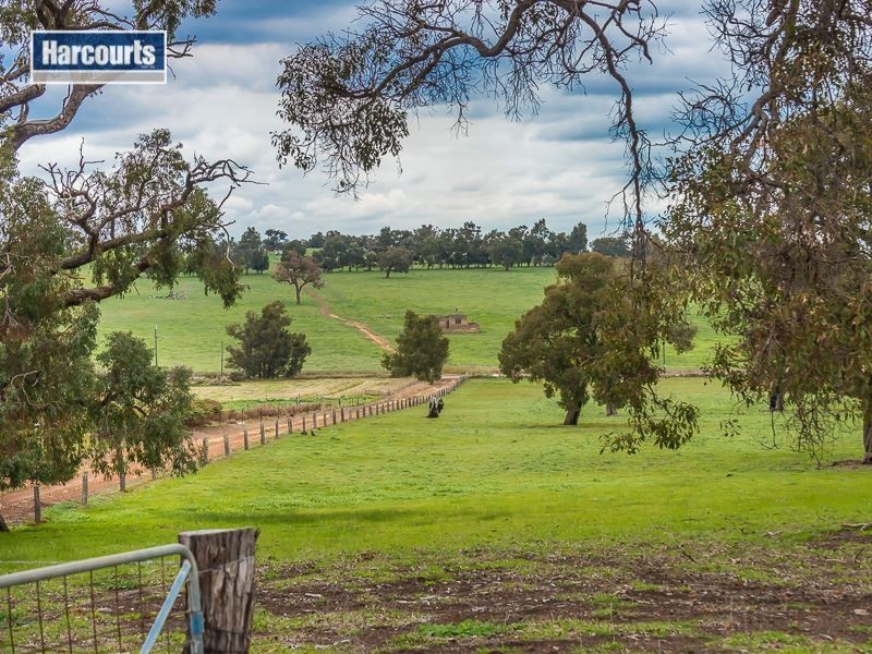 1 Muchea East Road, Lower Chittering WA 6084