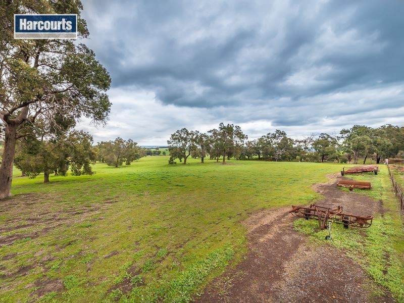 1 Muchea East Road, Lower Chittering WA 6084