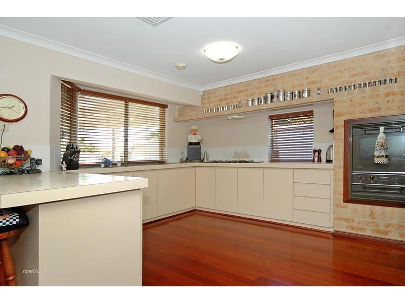 8 Wakatipu Way, Joondalup WA 6027