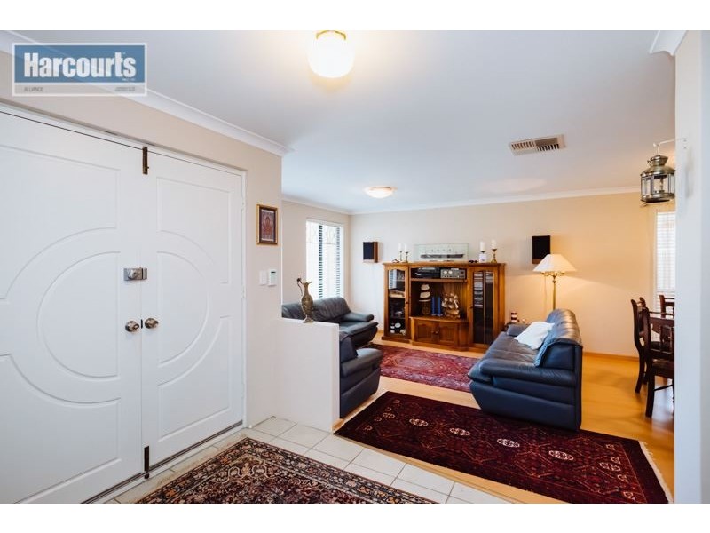 4 Connaught Way, Currambine WA 6028