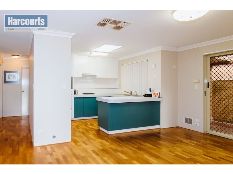 16 Doncaster Square, Currambine WA 6028