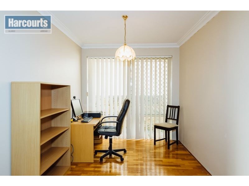 16 Doncaster Square, Currambine WA 6028