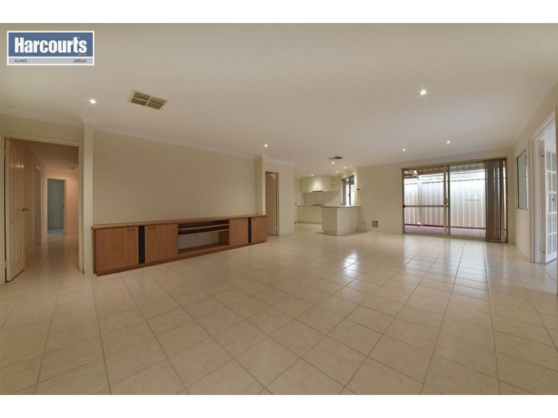 35 Higginsville Parade, Pearsall WA 6065