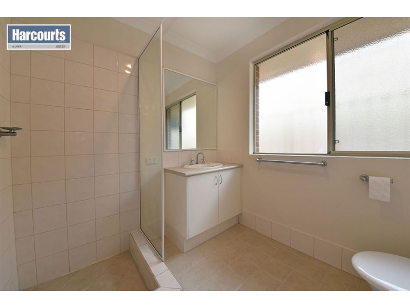 35 Higginsville Parade, Pearsall WA 6065