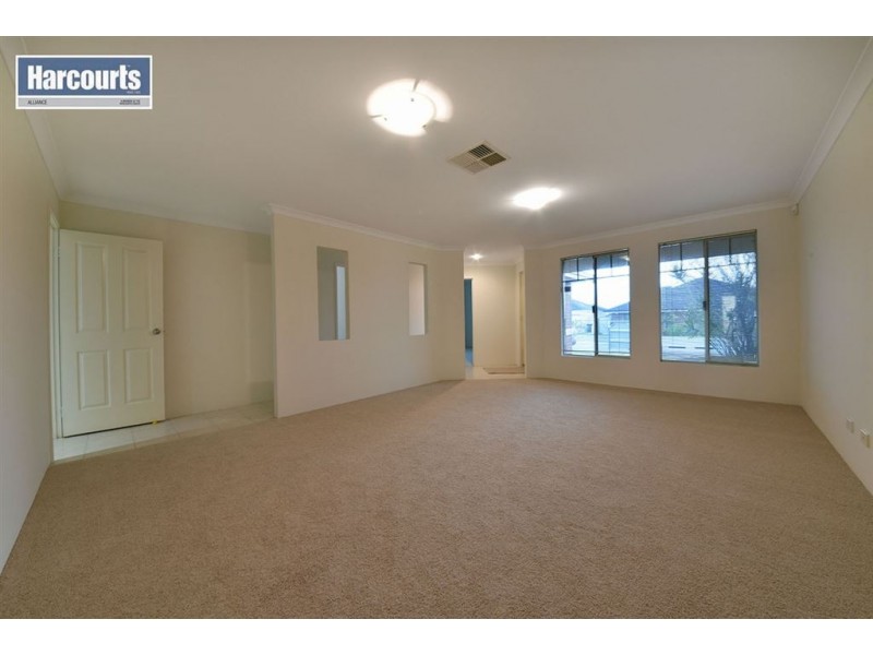 35 Higginsville Parade, Pearsall WA 6065