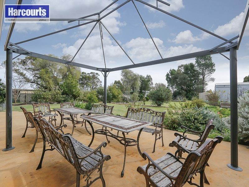 24 Lemon Street, Upper Swan WA 6069