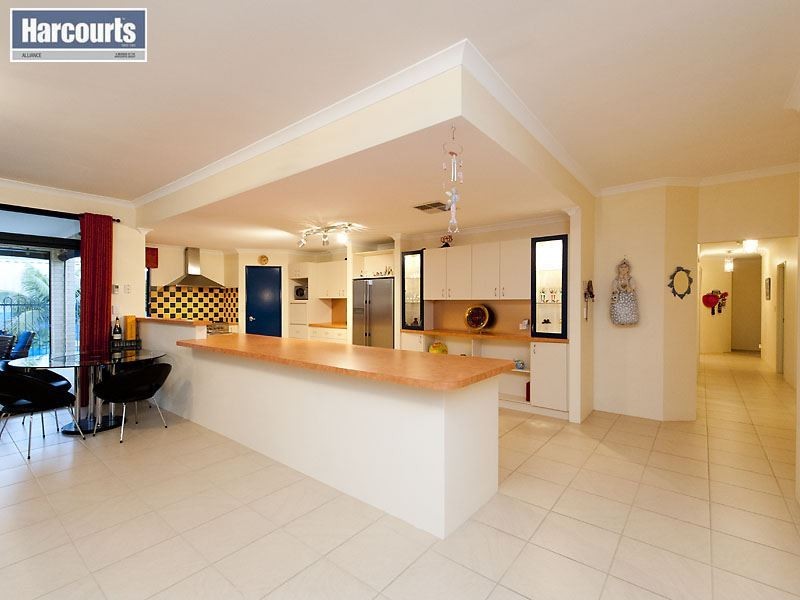 21 Cyane Way, Currambine WA 6028