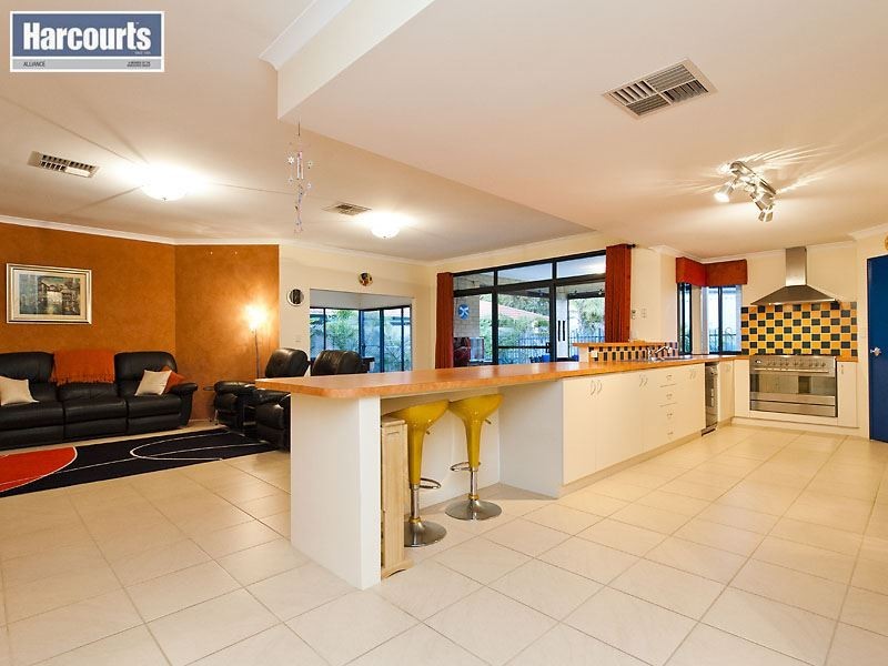 21 Cyane Way, Currambine WA 6028