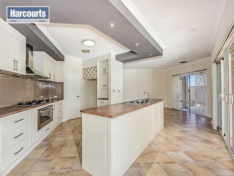 8 Kartner Road, Tapping WA 6065