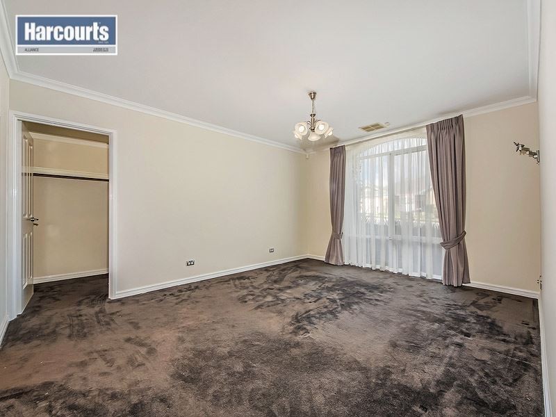 8 Kartner Road, Tapping WA 6065