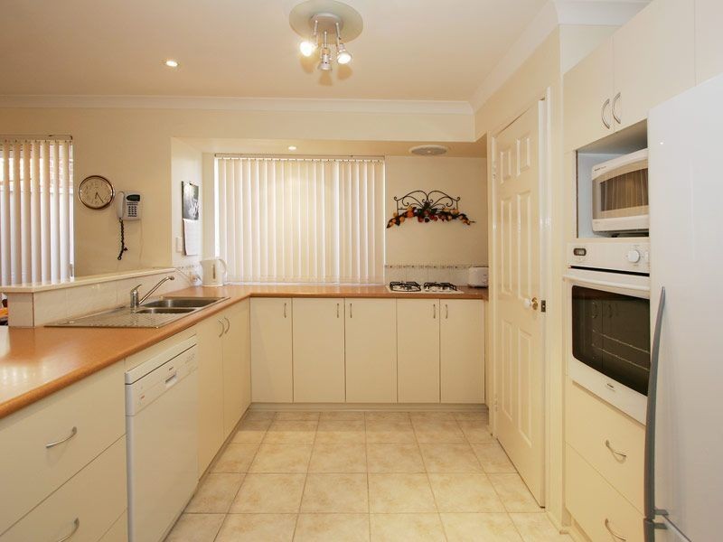 62 Callander Avenue, Kinross WA 6028