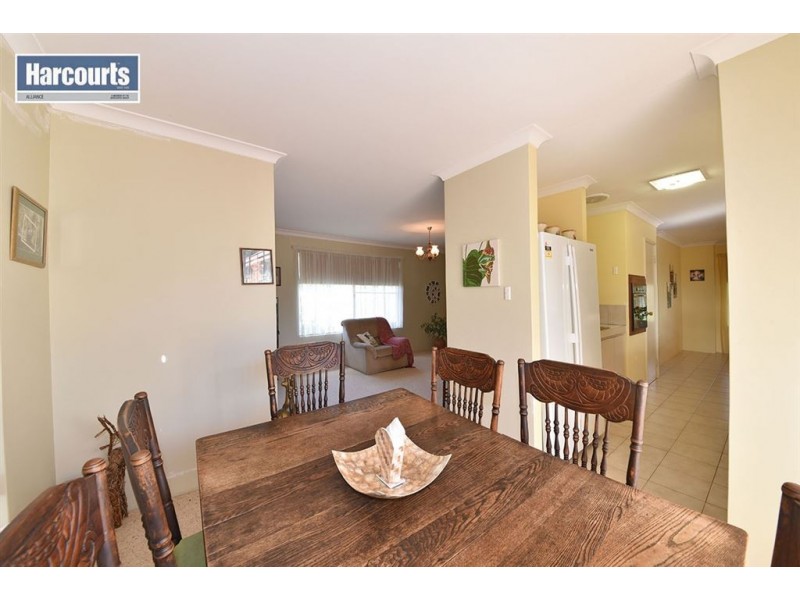 15 Theydon Grove, Two Rocks WA 6037