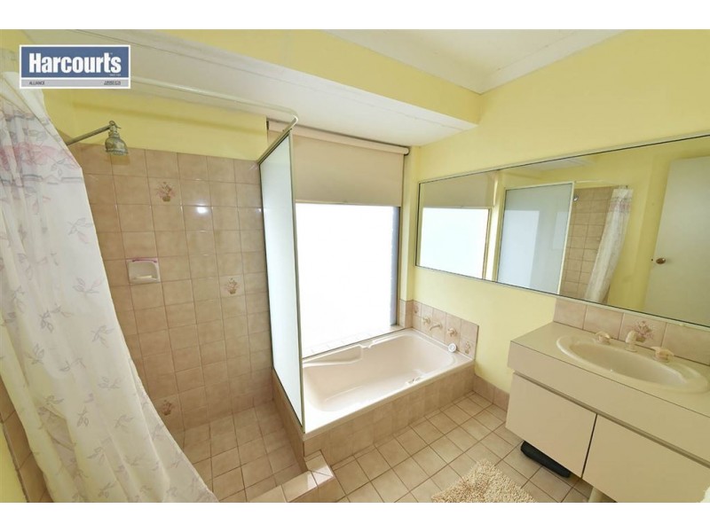 15 Theydon Grove, Two Rocks WA 6037