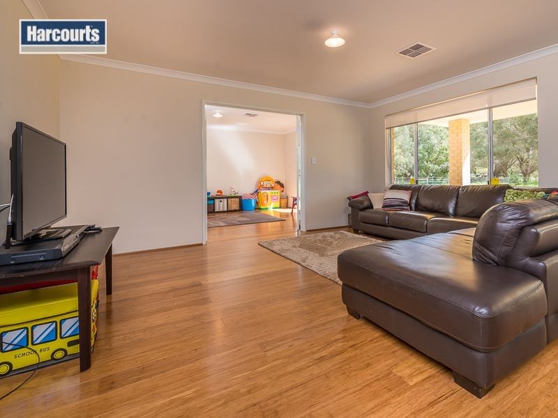 12 Popple Place, Muchea WA 6501