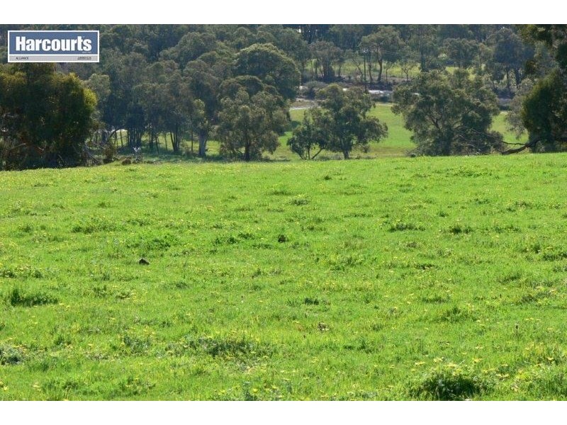 820 Muchea East Road, Lower Chittering WA 6084