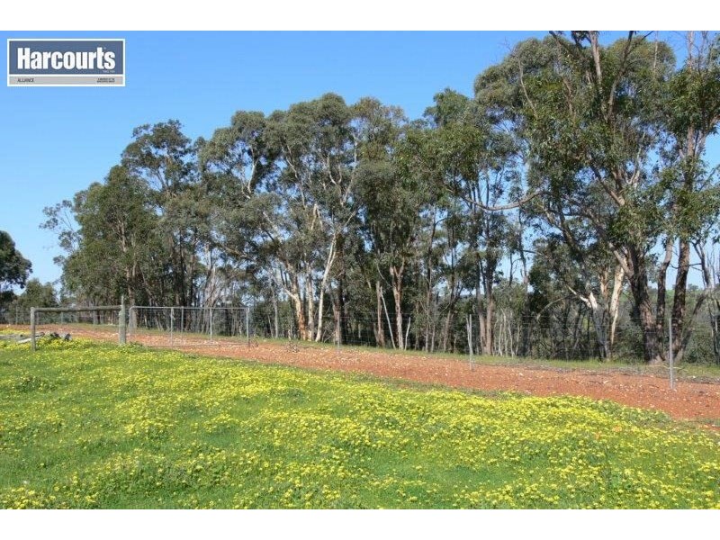 820 Muchea East Road, Lower Chittering WA 6084