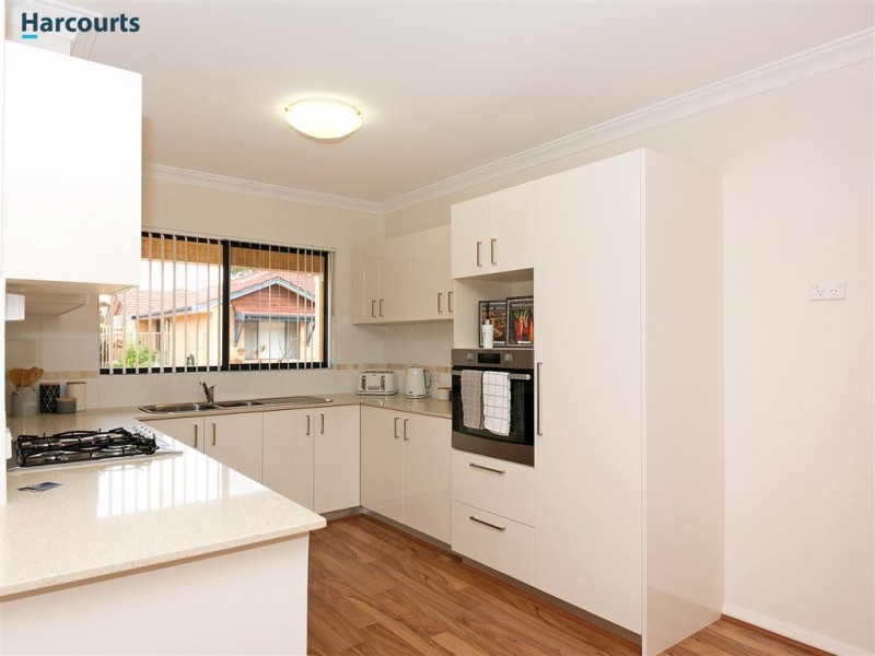 Villa 2/99-101 Alexander Drive, Dianella WA 6059