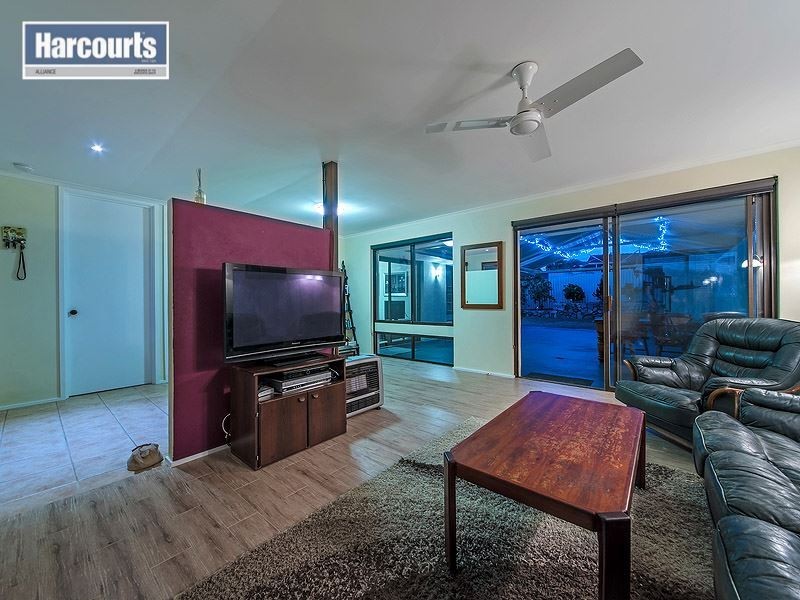 36 Kallaroo Place, Kallaroo WA 6025