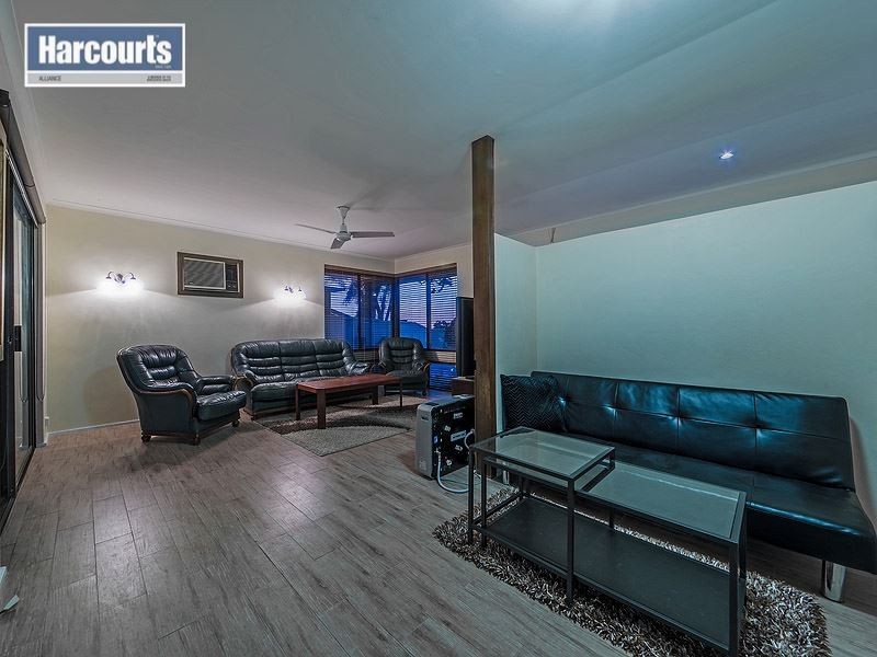 36 Kallaroo Place, Kallaroo WA 6025