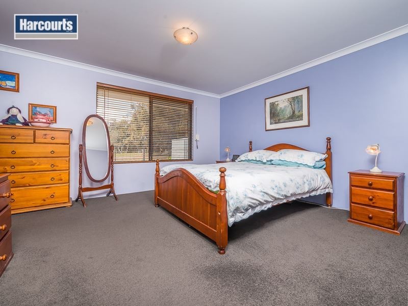 196 Santa Gertrudis Drive, Lower Chittering WA 6084