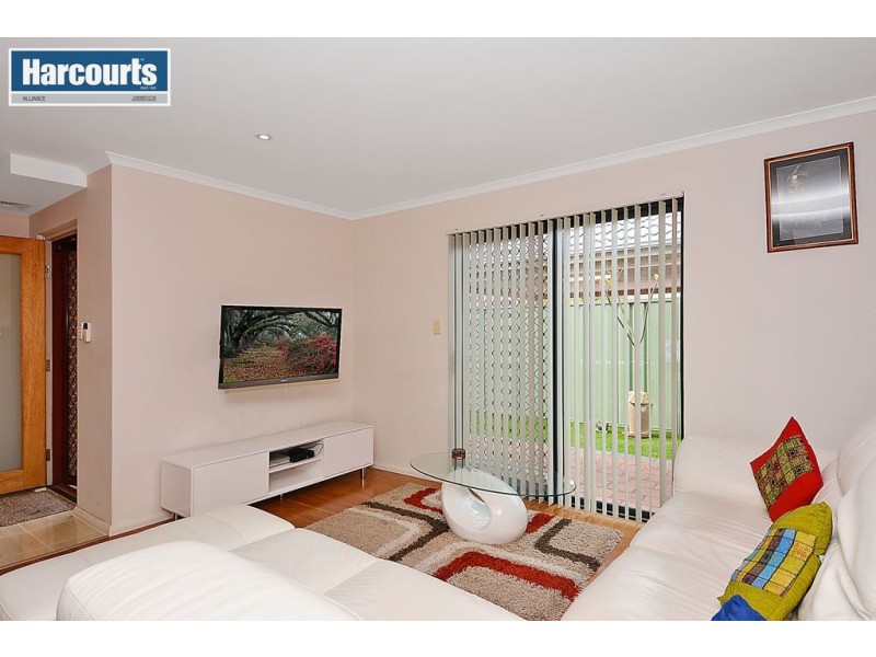 11/40 Hollins Bend, Madeley WA 6065