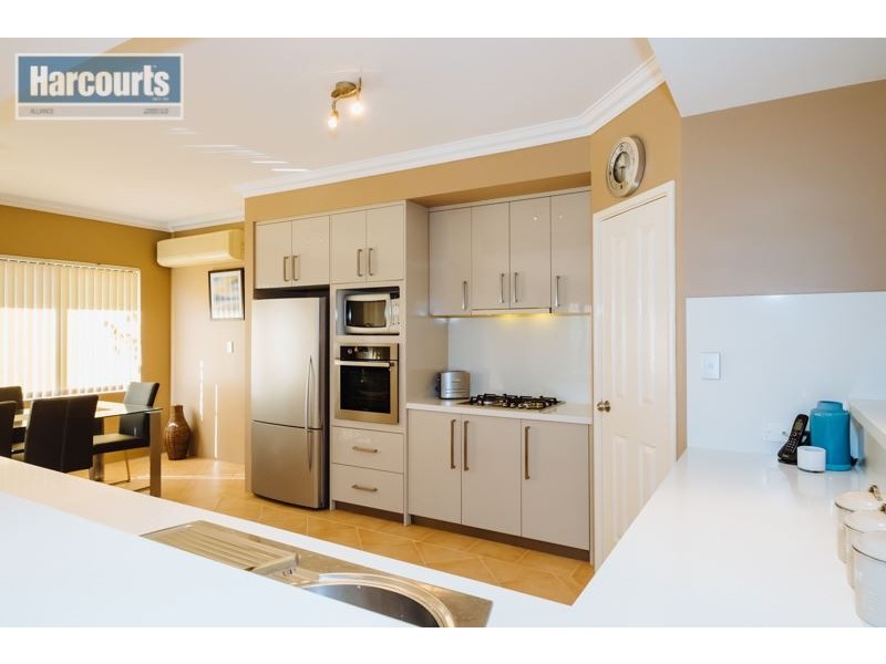 30 De Crillon Way, Currambine WA 6028
