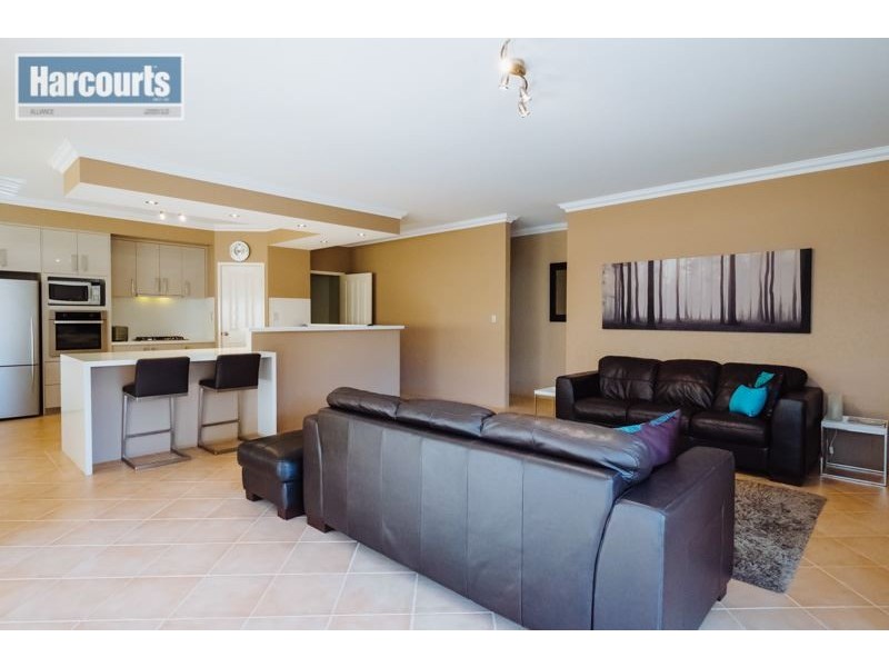 30 De Crillon Way, Currambine WA 6028